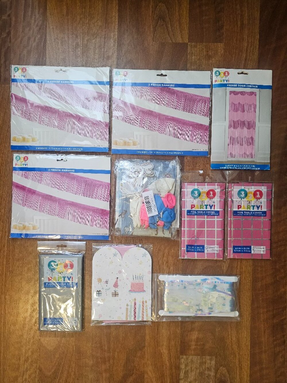 NEW 10-Pc Party Decoration Bundle - Cinnamoroll - Pink & Metallic Themes